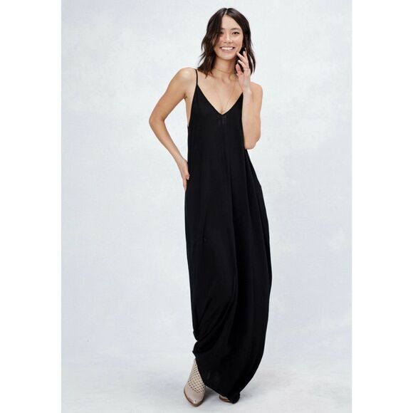 LOVE STITCH Black Gauzy Weekend Mila Maxi Dress with Pockets - Picture 10 of 12